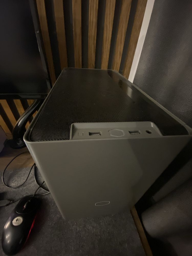Корпус ПК Cooler Master MasterBox NR200P MAX Mini-ITX 850W та водянка
