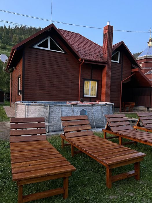 Житло в Карпатах. Басейн, чан. Славське