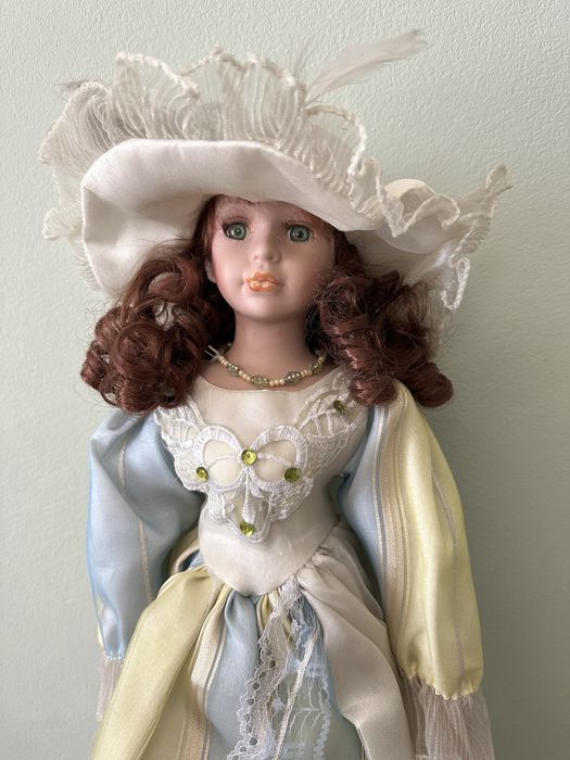 Lalka porcelanowa 50cm wysoka