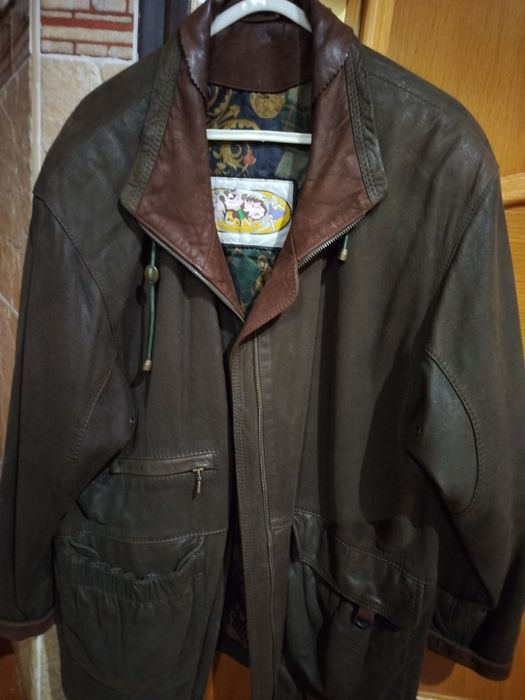 Blusão em pele genuína
