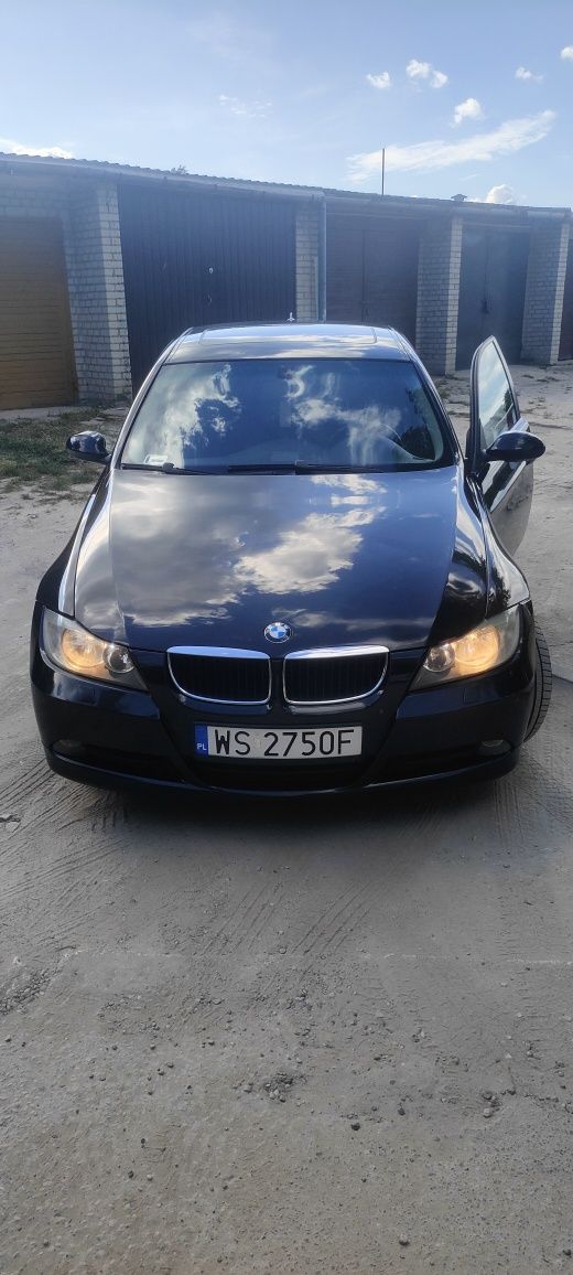 BMW E90 318d 2.0