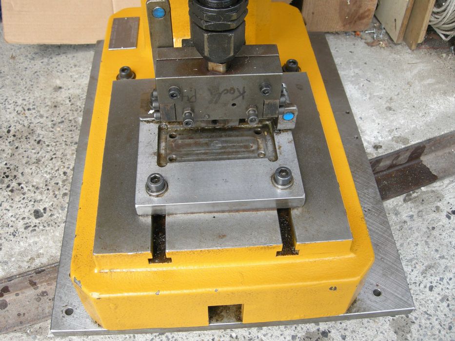 Prasa pneumatyczna 5T z Niemiec