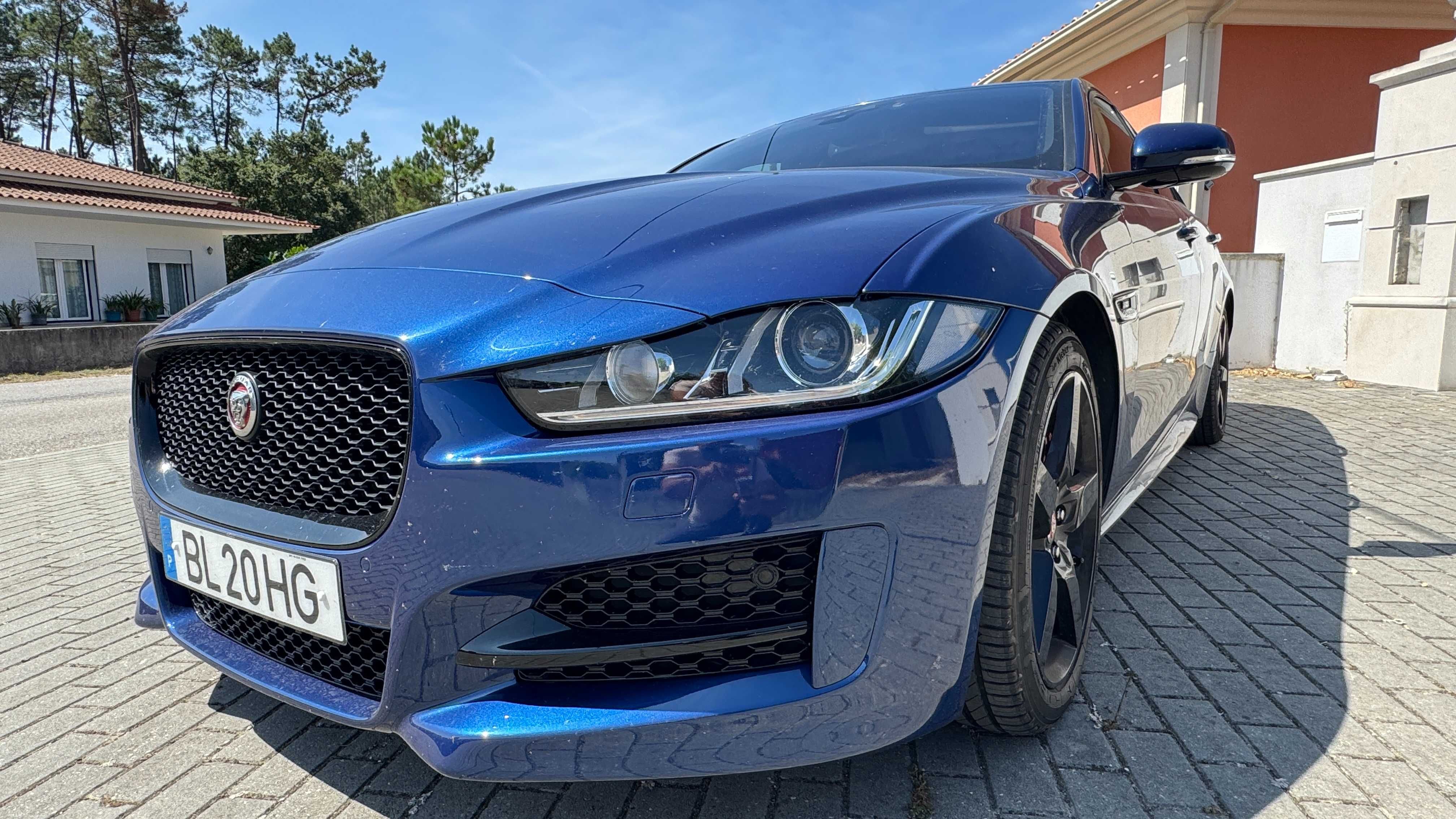 Jaguar XE R-Sport  – Elegância e Desportividade