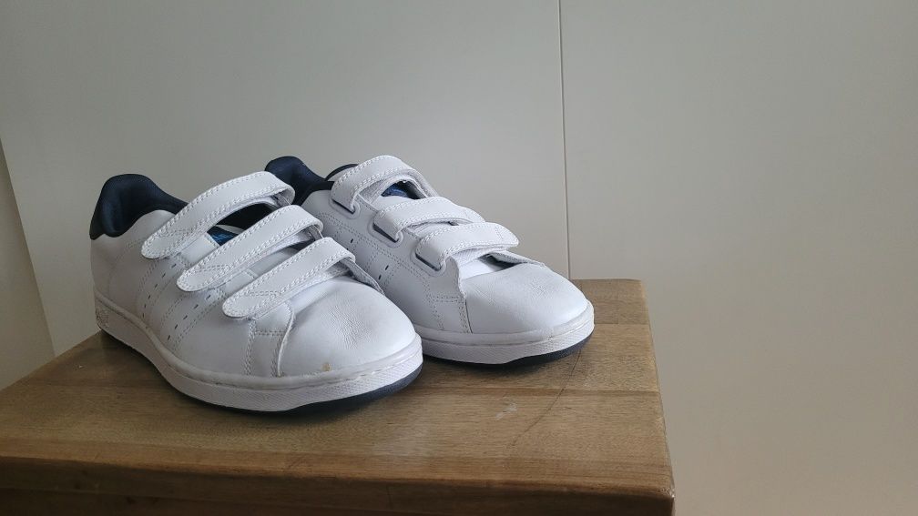 Białe buty sportowe Lonsdale