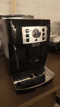 Ekspres do kawy DeLonghi Magnifica S 
ECAM22.110.B
ECAM22.110.B