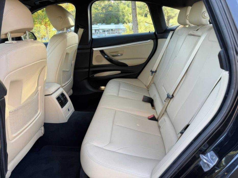 BMW 3 Series Gran Turismo 330i xDrive      2017