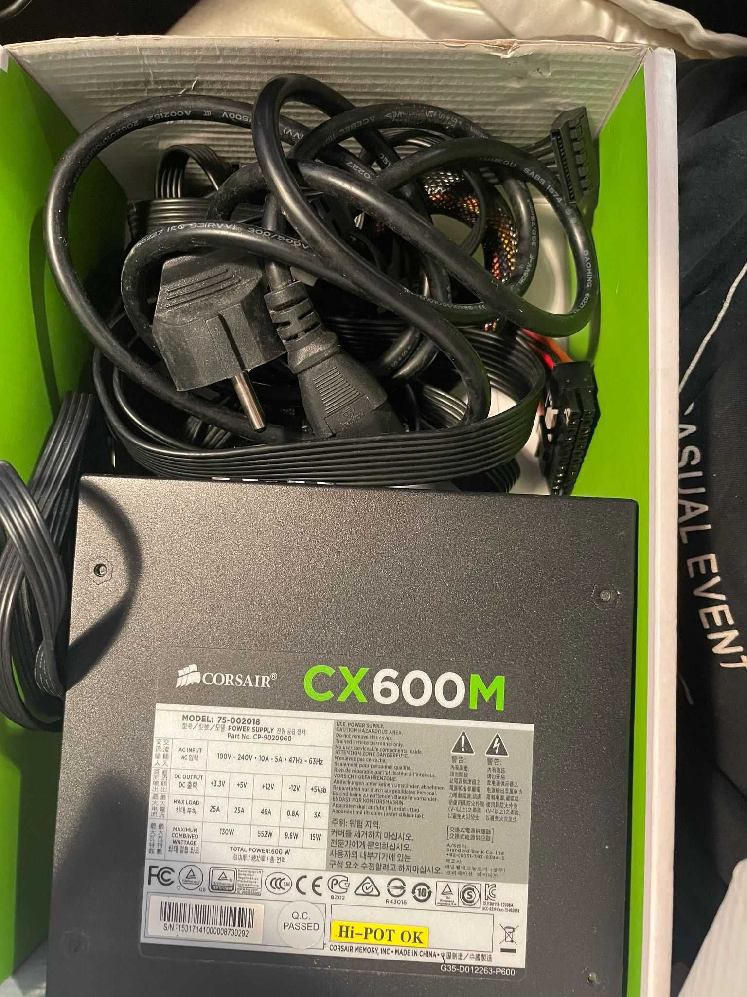 Fonte de Alimentação Corsair CX600M