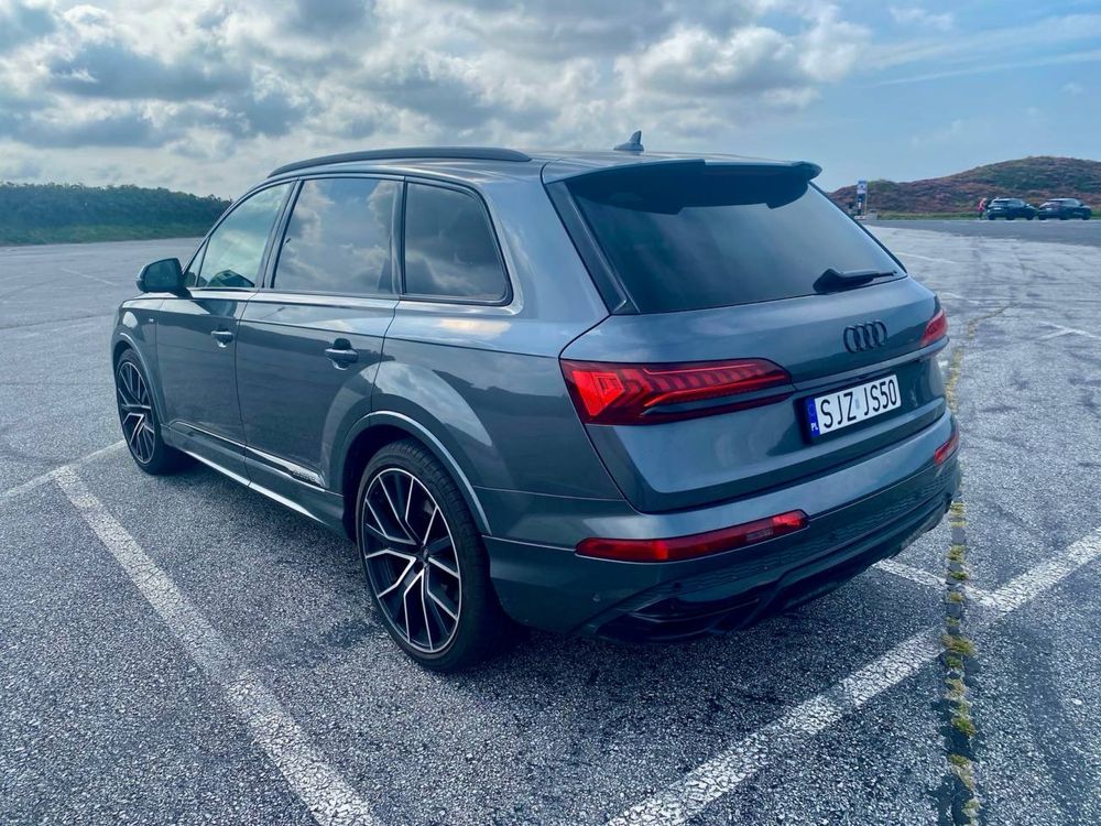 Audi q7 50 tdi sline matrix hud bose cam 360 black editition 7 osob