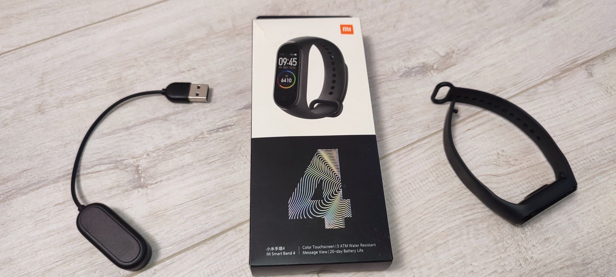 Фітнес браслет Xiaomi mi band m4