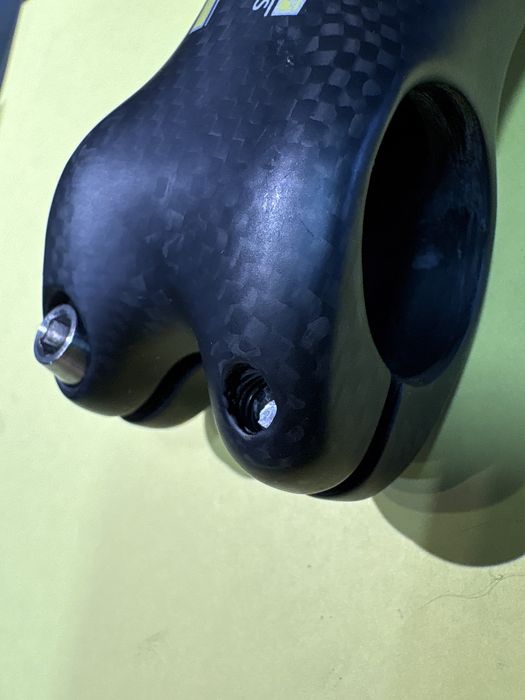 Wspornik kierownicy carbon 85mm kier. 31.8