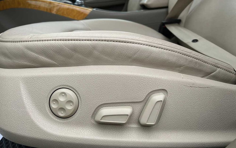 Audi A4  2010 рік