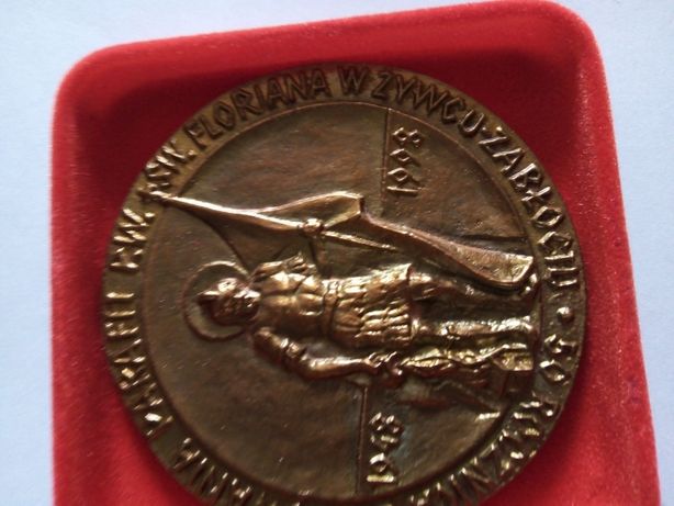 Ładny duży medal z okazji 50 rocznicy kościoła Św Floriana w Żywcu