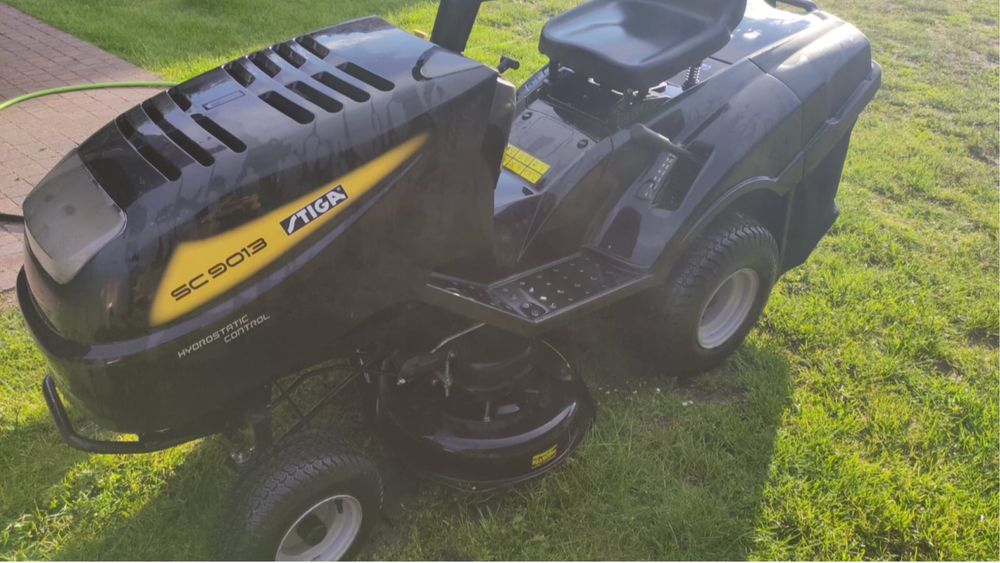 Traktorek Stiga  f92 13,5  hydrostatic hp stan idealny