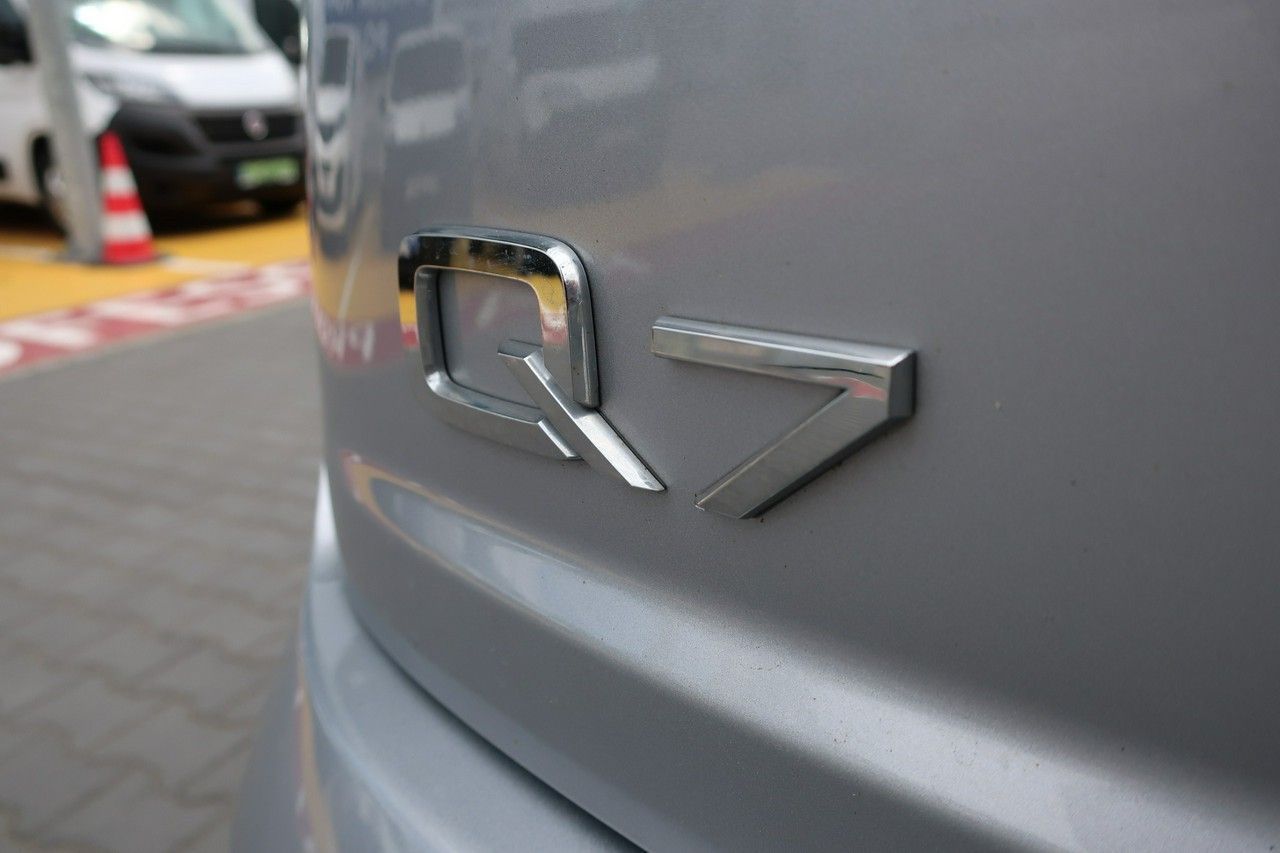 Audi Q7 2 kpl opon, krajowy, faktura VAT 23%