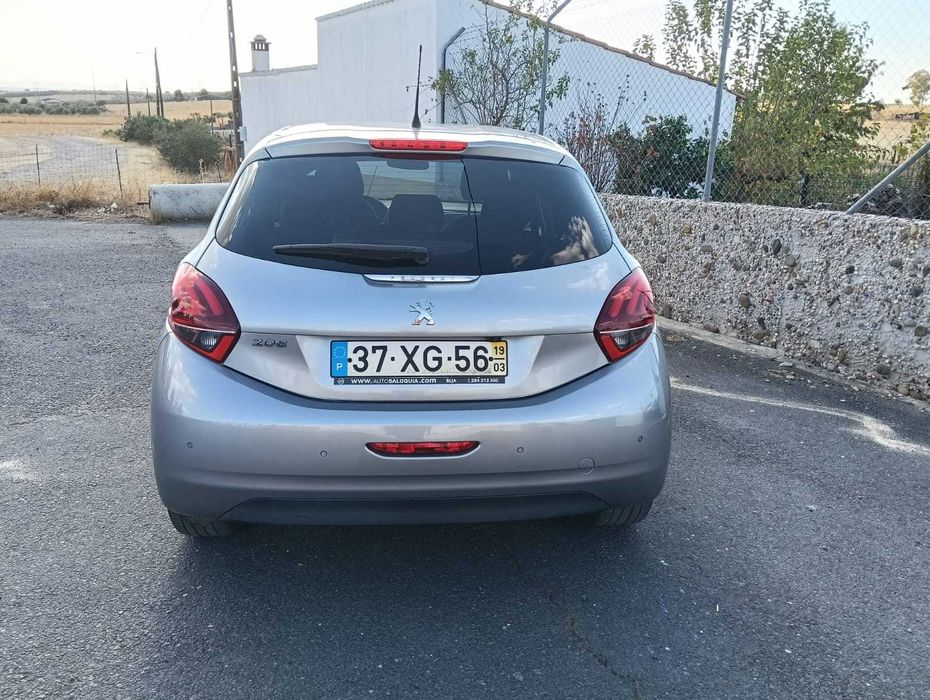 Carro para venda em muito bom estado