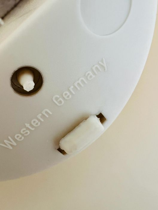 Banco branco space age