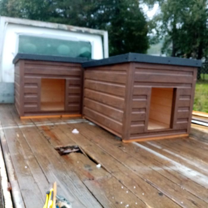 Buda dla psa z blachy lub drewna