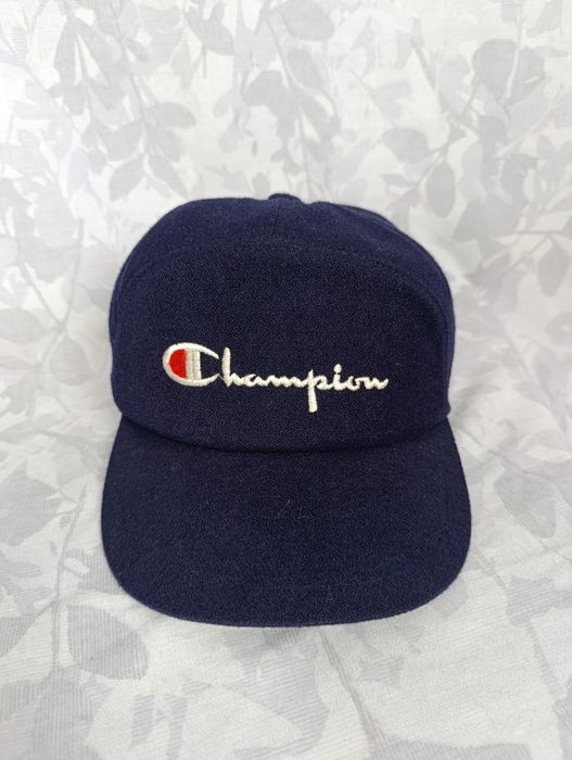 Czapka z Daszkiem Champion Vintage Granatowa Na Gumce
