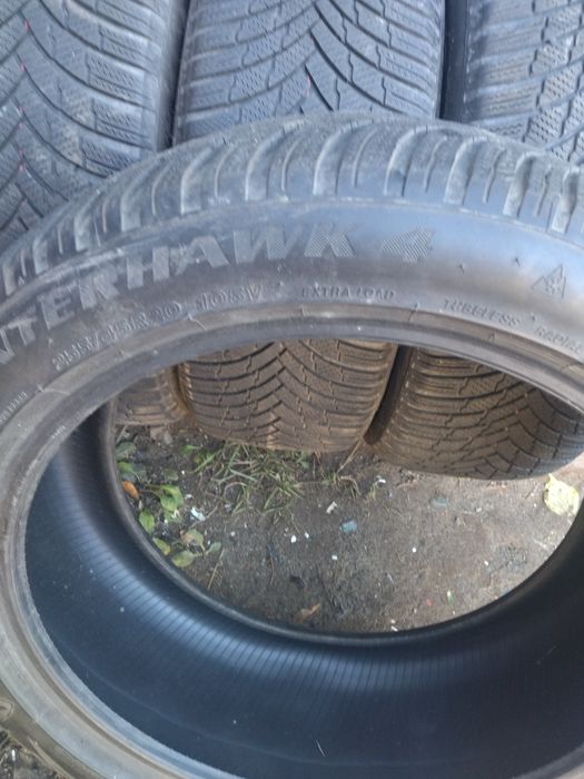 Продам зимову гуму 255/45 R20 Firestone VanHawk 4500