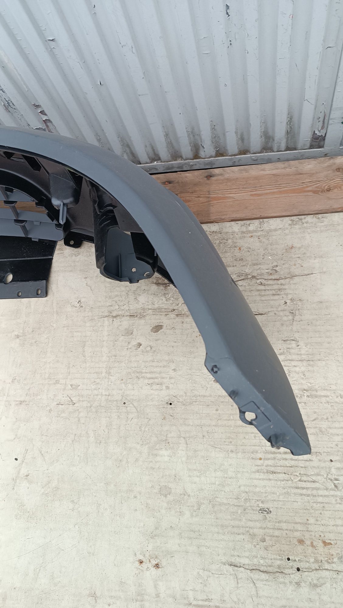 Vendo parachoque de frente citroen C3 ano 2002/05