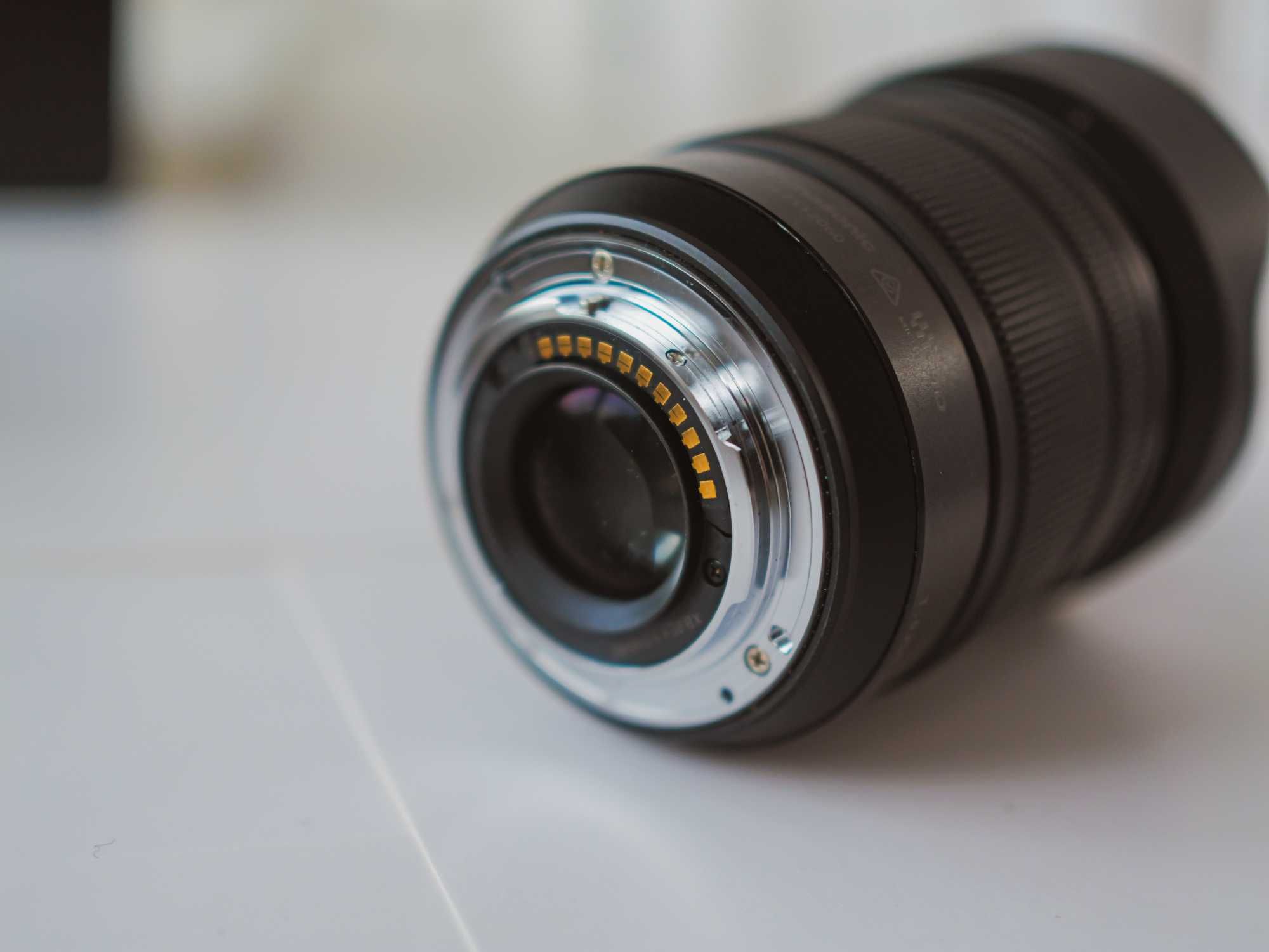 Panasonic Lumix DMC-G80, з об'єктивом Panasonic 12-60mm f/3.5-5.6