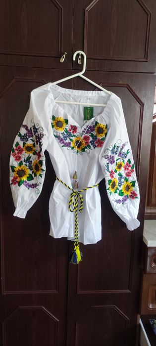 Стильна вишиванка