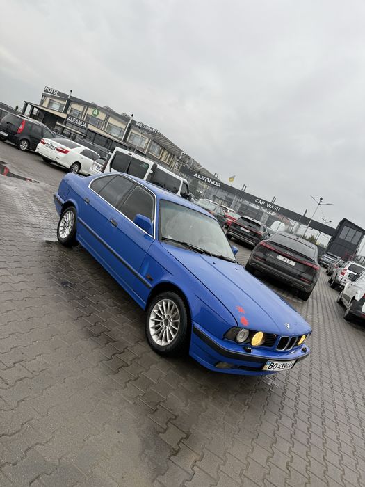 BMW 525 i , e34 , 2.5 бензин