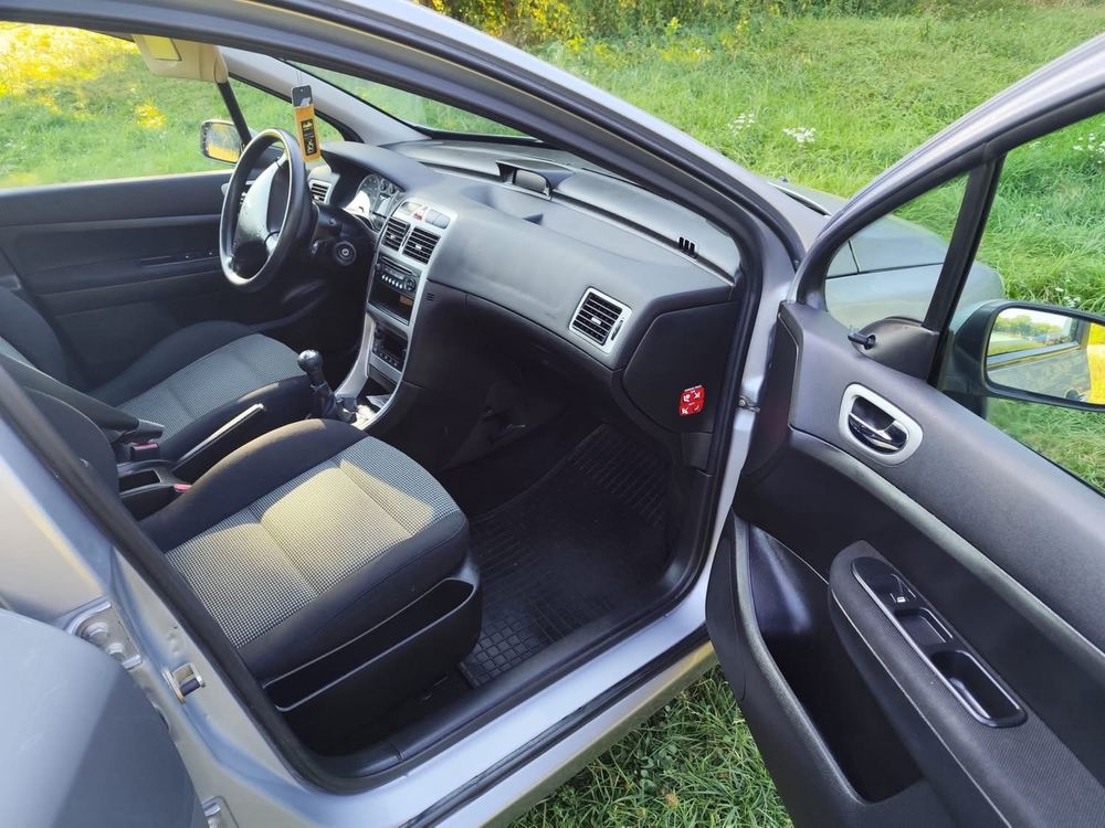 PEUGEOT.307. 2005 рік