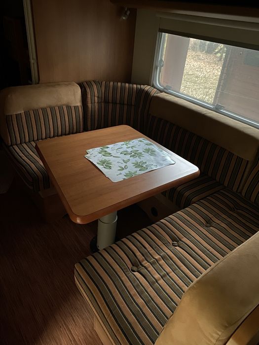 Hobby excellent 545 kmf „ pietrowe łóżko „ 2011 r