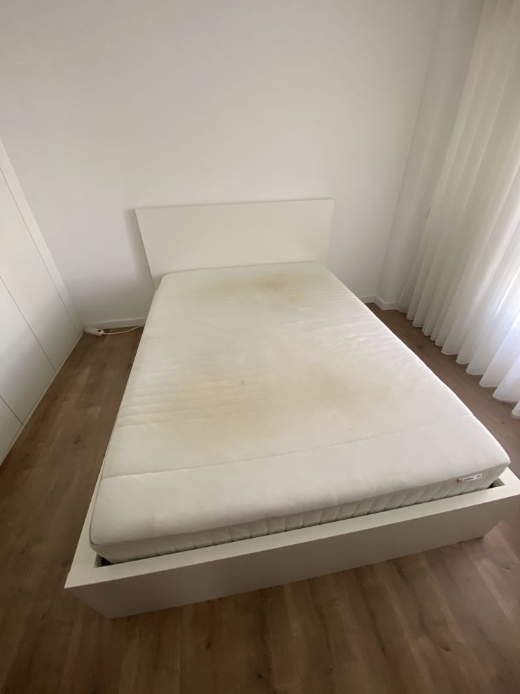 Cama MALM com estrado e gavetas. Oferta colchao