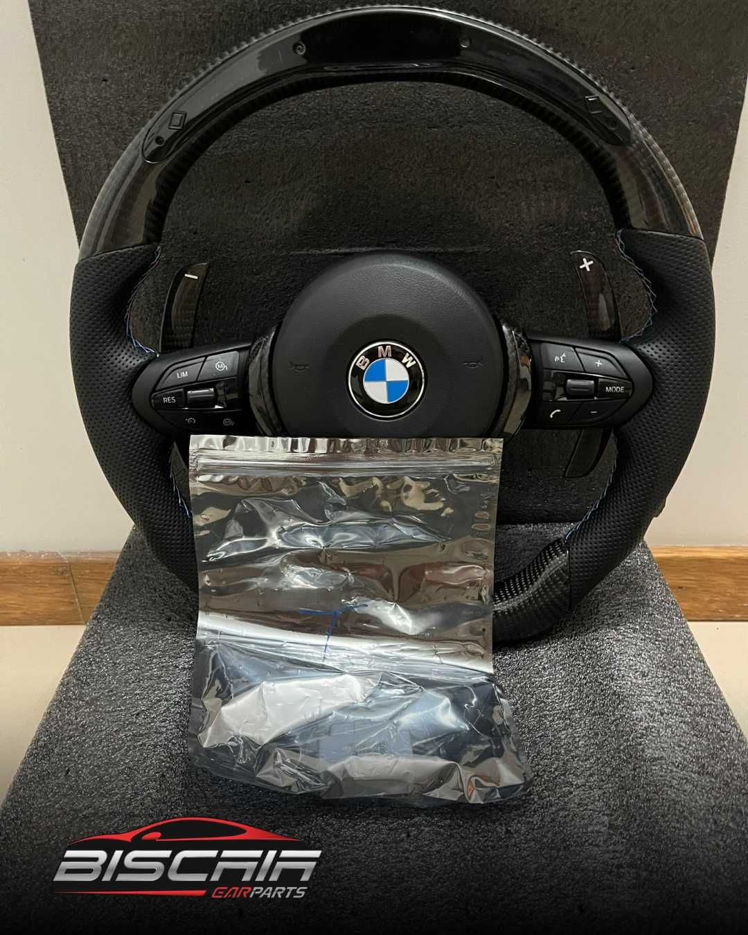 Volante BMW Full Carbono LED  SERIE 1 2 3 4 5 6 7 X1 GT E90