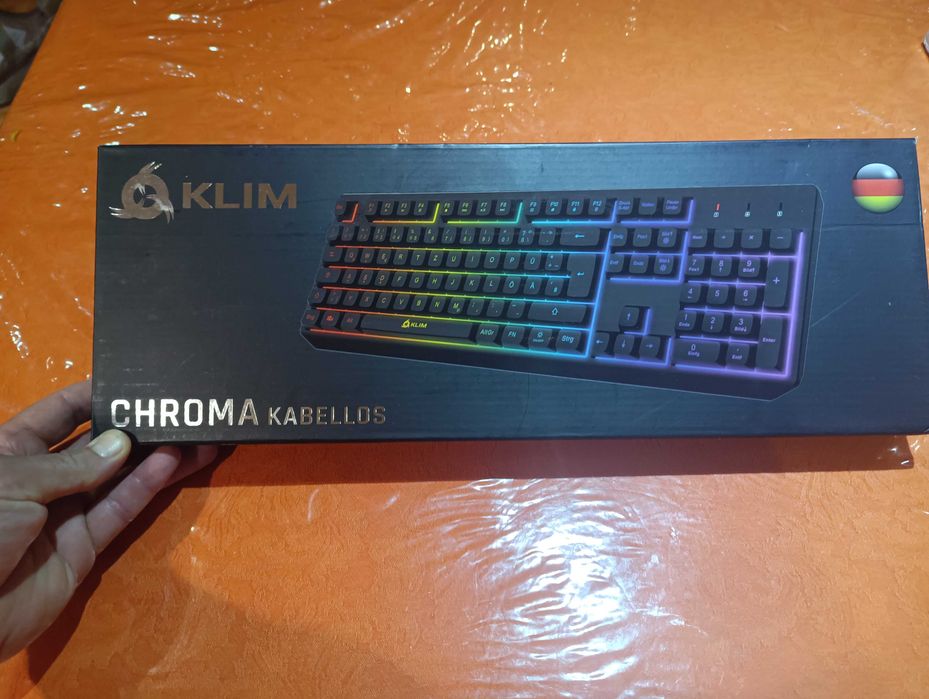 Teclado wireless Klim Chroma novo - Alemão