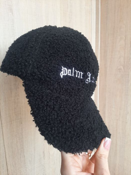 Класна тепла бейсболка