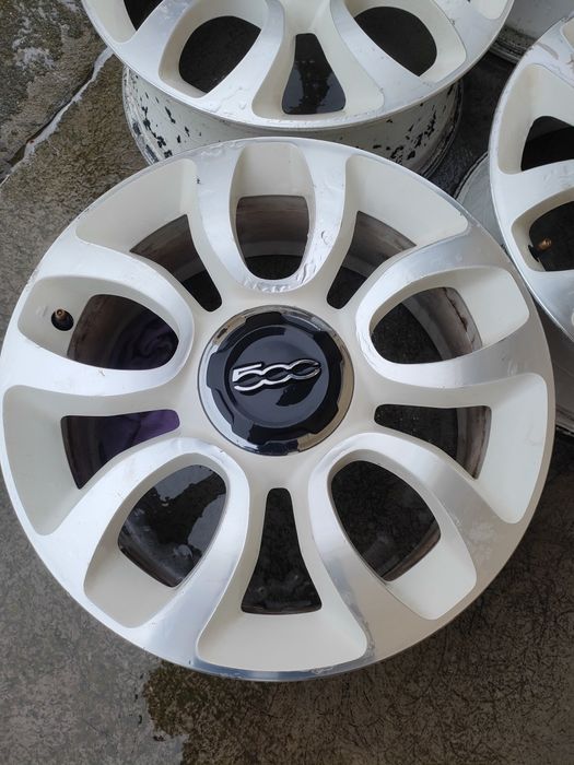 Fiat 500 L  17 cali 7Jx17h2 ET 41