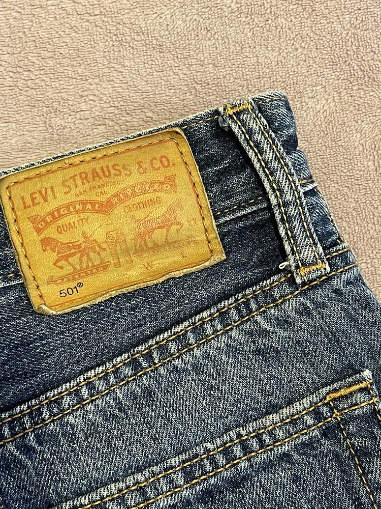 Calções Levi’s originais