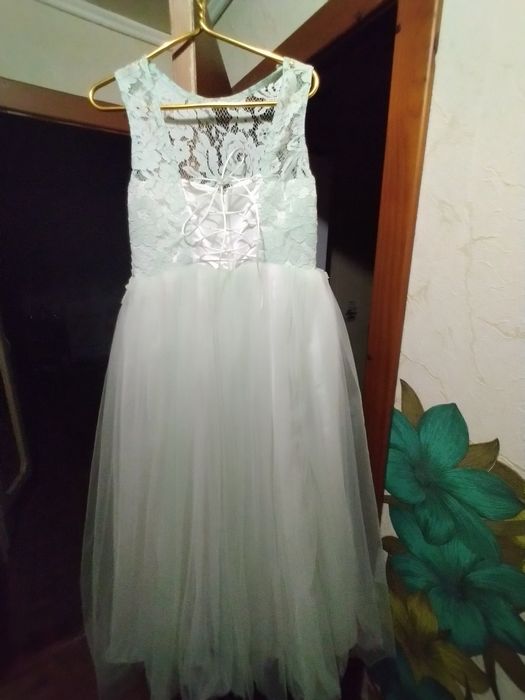 Красивое нарядное платье