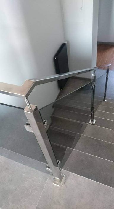 Balustrady,nierdzewne, szklane, konstrukcje stalowe. Hale, wiaty itp