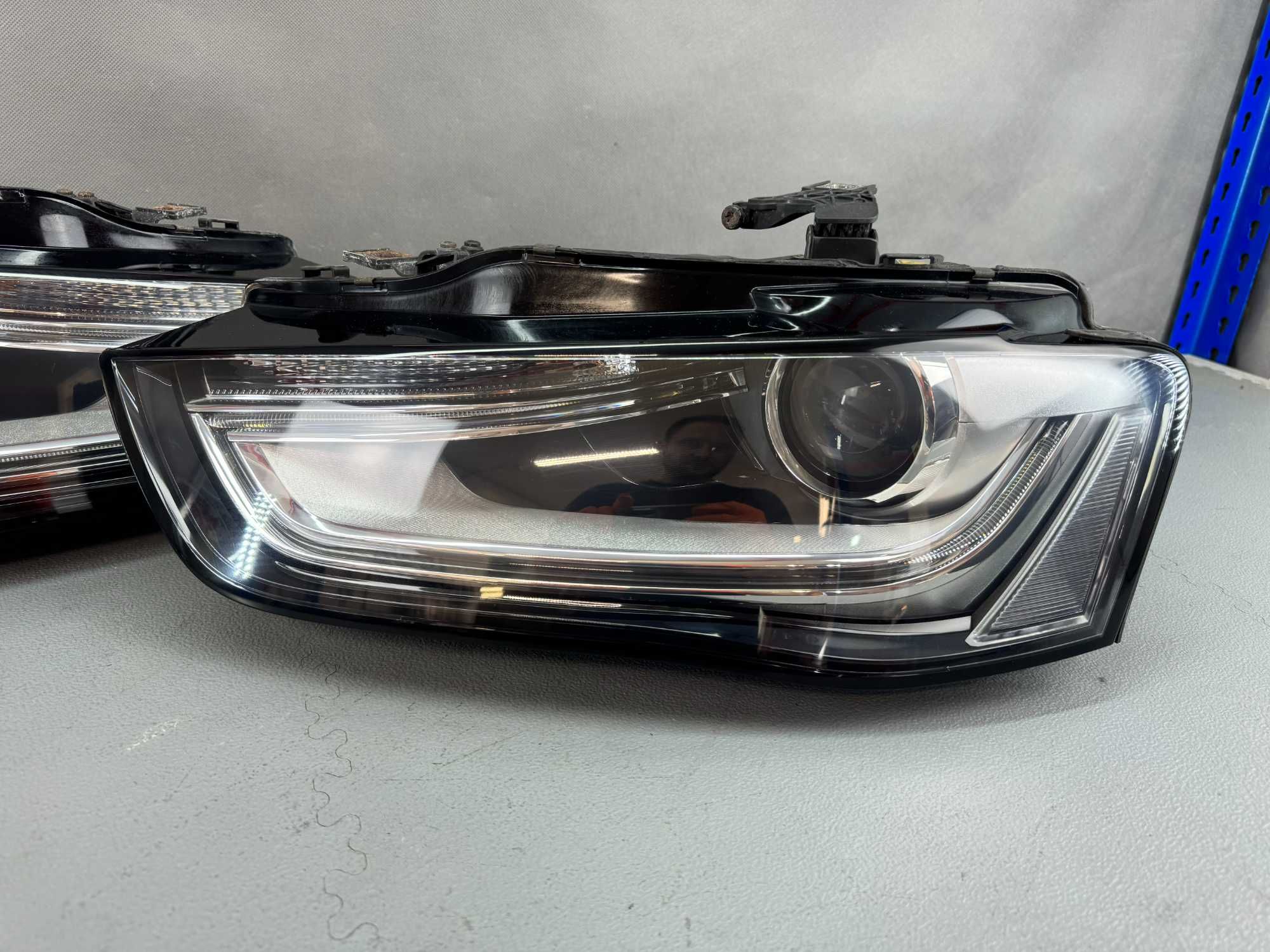 Audi A4 B8 Lift Lampy Przód Przednie Bi-Xenon Lewa + Prawa Europa IGŁA