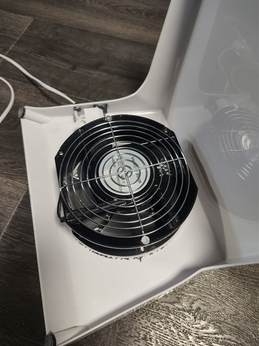 Витяжка манікюрна МАХ