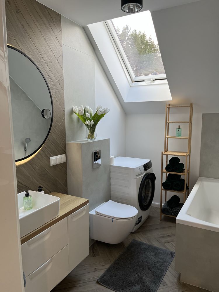 Ceglany Domek z jacuzzi przy lesie i jeziorze w Tomaszkowie.