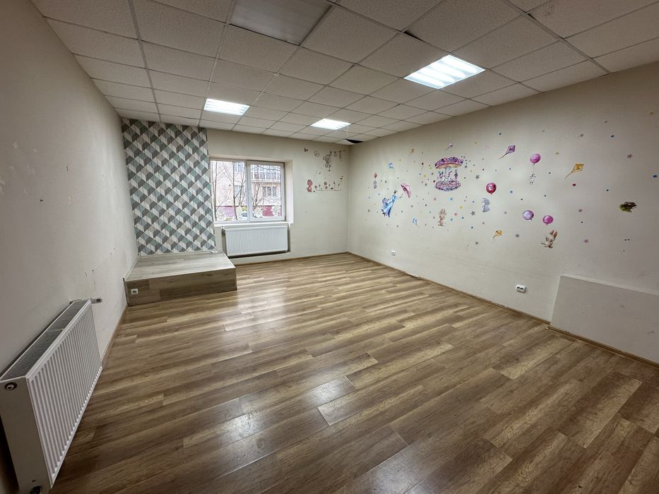 Продам приміщення 108 м2 з ремонтом на Каскаді