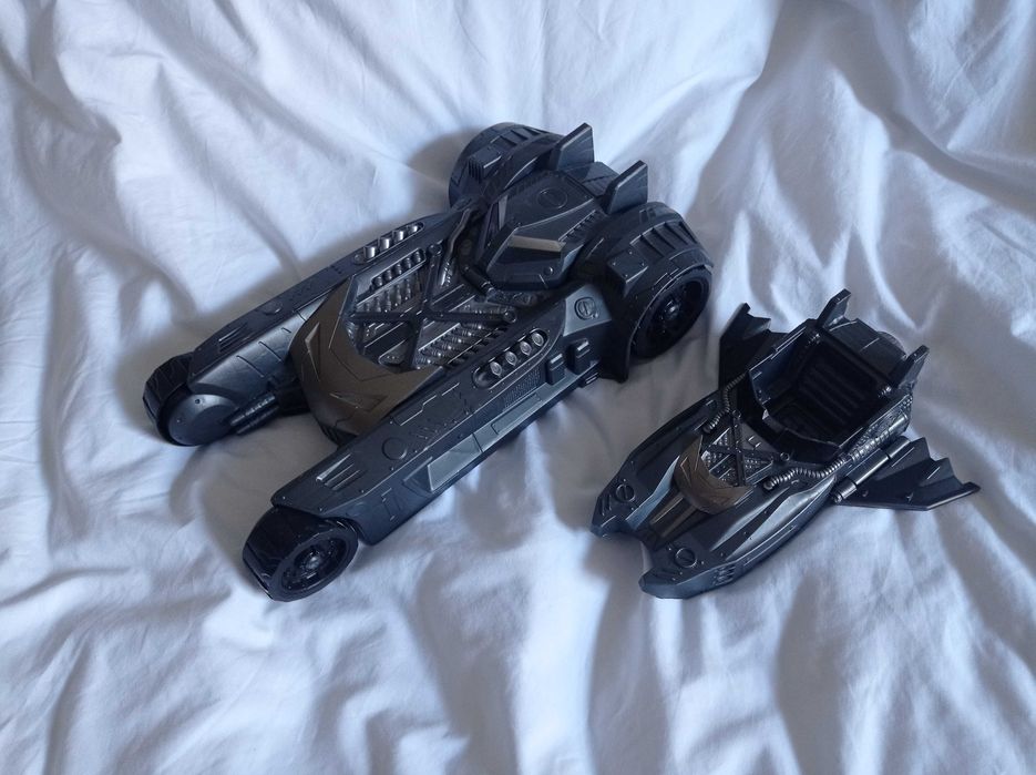 Бэтмомобиль машина Бэтмэна