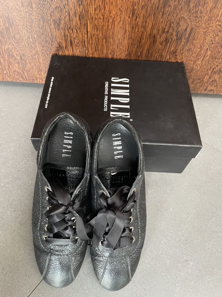 Buty Oxfordy sznurowane Simple 40 skóra lakierowane