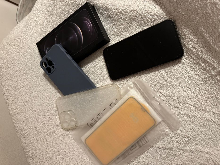 Iphone 12 pro max 256g em otimo estado