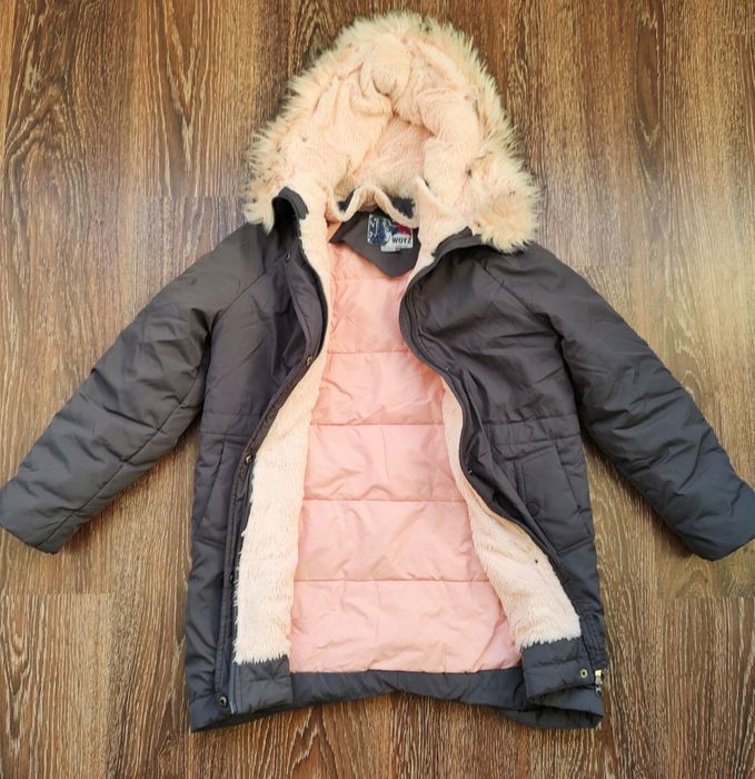Зимова тепла куртка для дівчинки на зріст 140 - 146 см