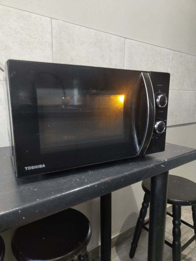 Kuchenka mikrofalowa Toshiba