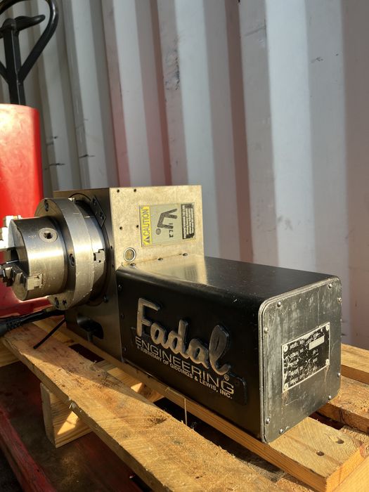 Stół obrotowy CNC Fadal VH65 z uchwytem Röhm Ø125 – 4 oś