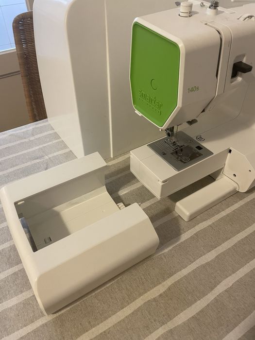 Máquina costura Smarter Pfaff 140s