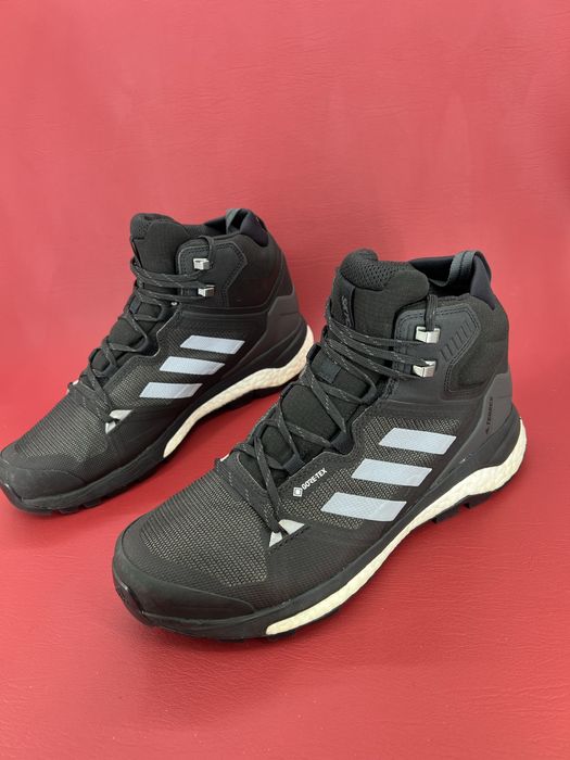 Взуття для походів Adidas Terrex Skychaser 2 Mid GTX  Goretex 44р.28см