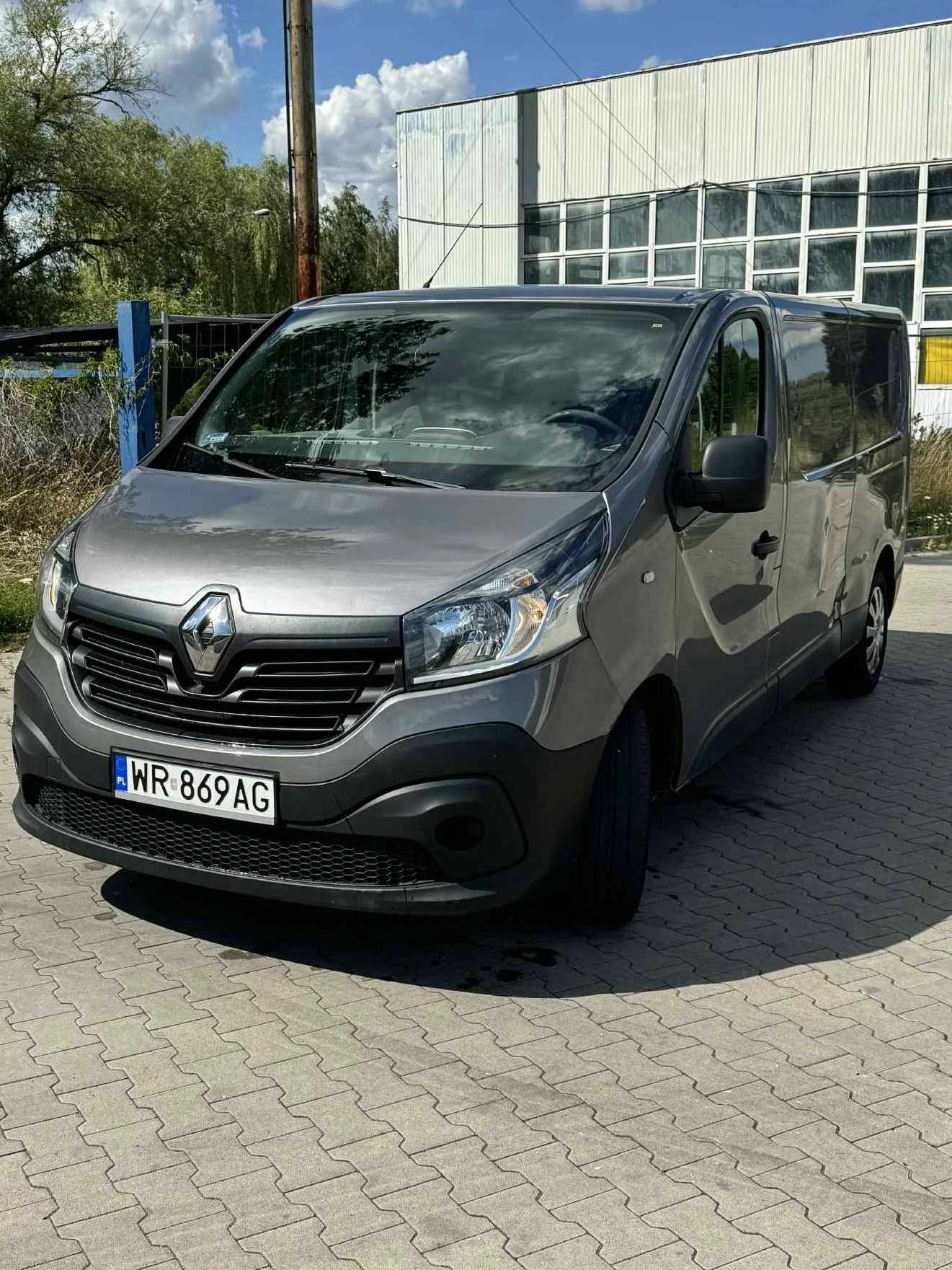 Renault Trafic L2H1 long, niski przebieg, pierwszy właściciel